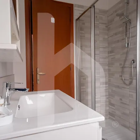 Homiday- Ospedale Cisanello - Free Parking 公寓